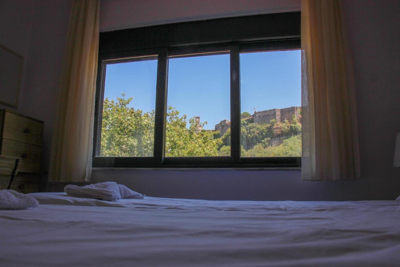 Ballo Apartments Gjirokastër Exteriör bild